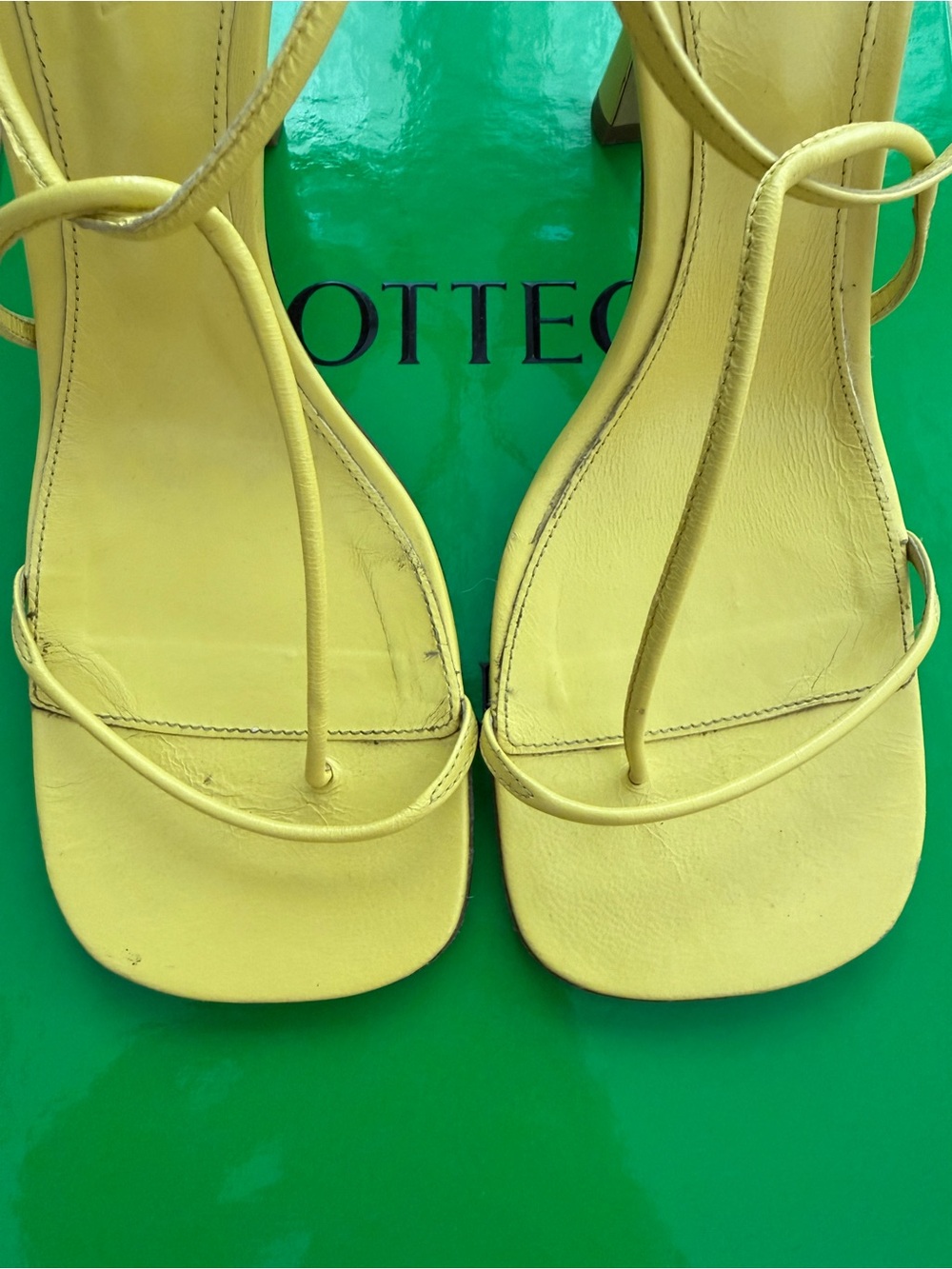 Bottega Veneta Yellow Strappy Heels w/Box Size 39 - Picture 4 of 10
